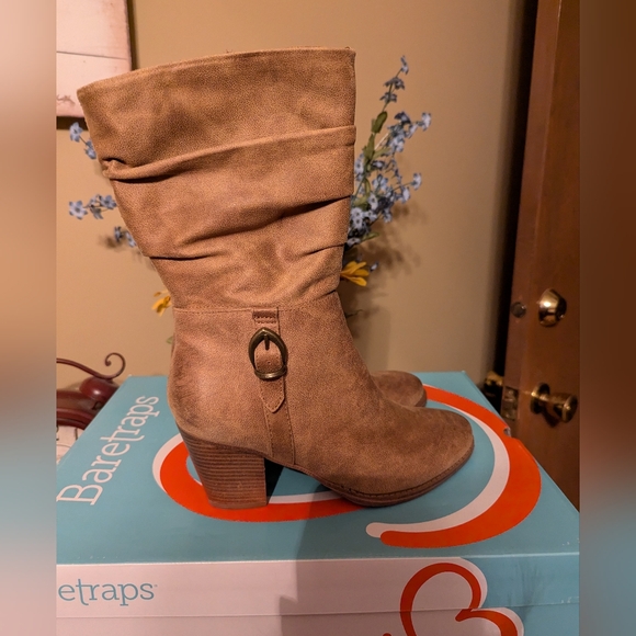Women's boots - Picture 1 of 3